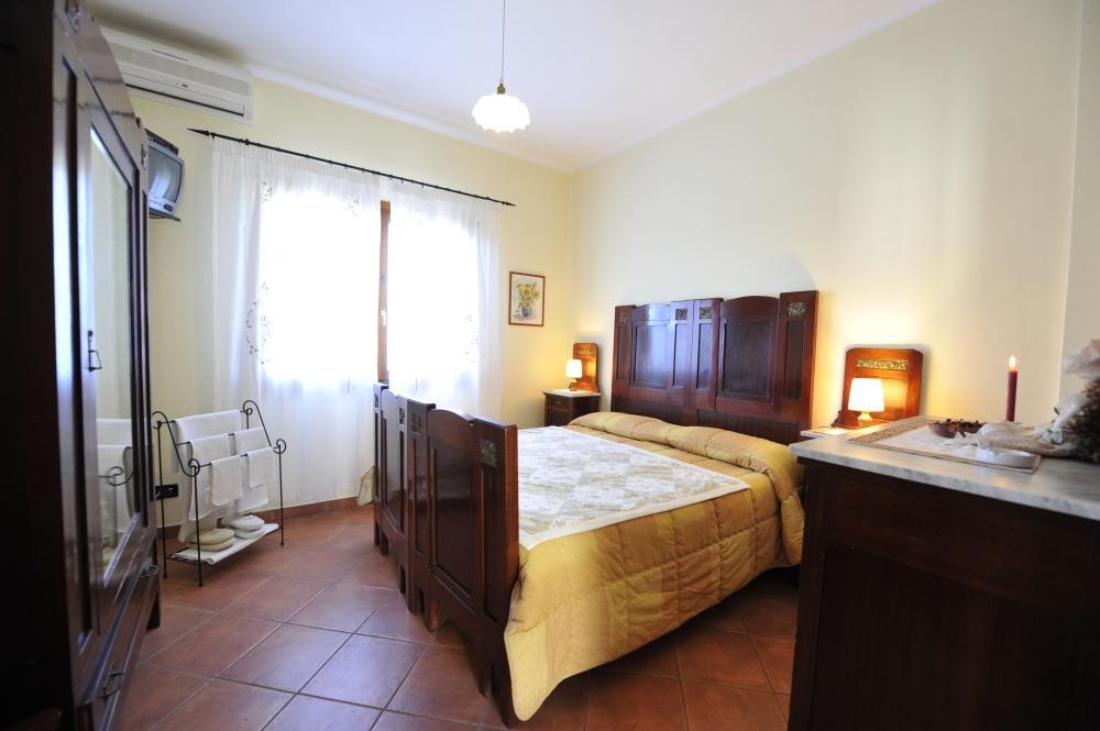 B&B Ca' De Pippu Diano Castello Bagian luar foto