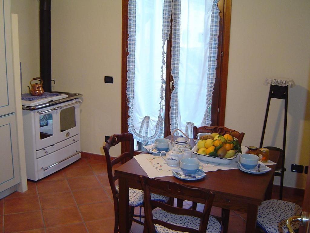 B&B Ca' De Pippu Diano Castello Bagian luar foto