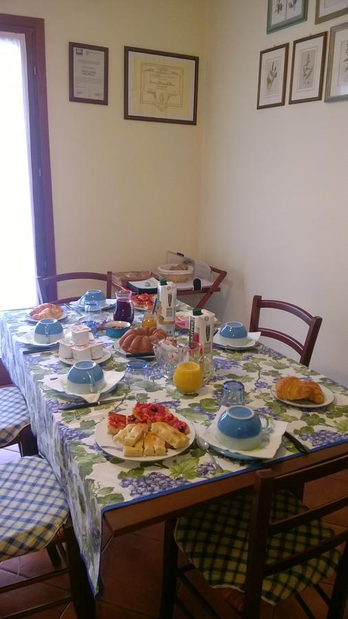B&B Ca' De Pippu Diano Castello Bagian luar foto